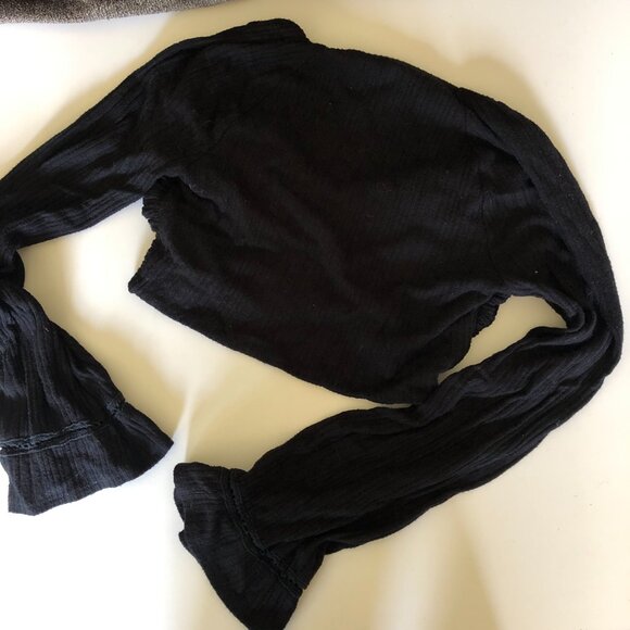 Free People Black Ribbed Crop Ruffle Cuff Sleeve Top Small - Picture 5 of 5
